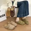 Mules cerrados de estilo nuevo, con suela gruesa y versátiles, para aumentar la altura, para mujeres menudas, pantuflas de moda estilo Birkenstock para primavera y otoño 2026
