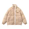 Chaqueta de Algodón de Cuello Alto con Dibujos de Animales por Toda la Prenda Tendencia Europea y Americana para Hombre Invierno Engrosada Cuadros Holgada Cuello Alto de Pie Chaqueta de Algodón