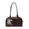 Bolsa de mão retrô nova, estilosa e casual, design minimalista, bolsa de ombro, tendência de verão 2026, bolsa de axila feminina única