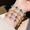 Pulsera Retro Francesa Colorida con Pedrería Dopamina Pulsera de Lujo Ligero con Sensación de Alta Gama Estilo Corte Retro Joyería de Mano de Nicho para Mujeres