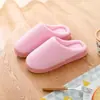 Chinelos de Flanela de Algodão Cor Sólida de Inverno para Casal Casa Interior Quente Chão Confortável Chinelos de Algodão Lua para Homens e Mulheres Atacado