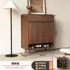 Gabinete de zapatos ecológico de madera maciza para entrada, multicapa para uso doméstico, banco para cambiarse los zapatos de pie para pasillo dos en uno, tablero artificial