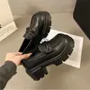 Zapatos de cuero para mujer estilo británico, suela gruesa, tacón grueso, estilo francés, nuevos mocasines negros sin cordones, otoño 2026