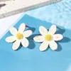 Pendientes de Hierba Rafi Flor Estrella Estrella de Mar Piña de Venta Caliente Transfronterizos Dopamina Tejidos a Mano Pendientes para Viajes de Verano Vacaciones