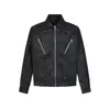 Chaqueta de cuero deconstruida de nicho vintage, abrigo corto de corte limpio con bordado, colección primavera 2026, corte holgado estilo americano, moda urbana de tendencia para hombre