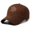 Boné de Baseball Bordado com Letra Novo para Primavera e Outono, Chapéu Versátil Unissex com Proteção Solar, Boné com Aba Fashionável Casual Tendência Versátil