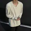 Camiseta de manga larga con cuello en V de peso pesado para hombre, nueva para otoño e invierno, corte limpio, estilo americano, marca de tendencia, sudadera de capa base