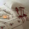Flores vintage~ Juego de cuatro piezas bordado de algodón y lino, absorbente de sudor y transpirable, sábana y funda de edredón de algodón y lino puro para ropa de cama del dormitorio principal