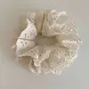 Scrunchie Branco de Renda Vazada Quadrado Estilo Francês para Cabelo, Prendedor Grande com Laço e Flor de Fita