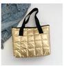 Casaco grande acolchoado de algodão estilo coreano, bolsa feminina 2023, nova bolsa de ombro xadrez perolada, estilo ocidental, grande capacidade