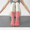 Meias de Yoga atacado transfronteiriço, meias de cinco dedos cor sólida, algodão puro, meias profissionais antiderrapantes para Pilates e fitness de cano médio