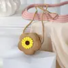 Bolsa de Palha Estilo Férias de Verão com Florzinha Nova Bolsa de Palha 2025 Bolsa de Palha Trançada Bolsa Transversal Mini Bolsa de Moedas