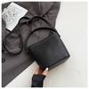 Bolsa para Teléfono Móvil de Colores Caramelo para Mujer 2026 Primavera y Verano Nuevo Estilo Moda Coreana Bolso Pequeño Bolso Cruzado Casual Tipo Cubo