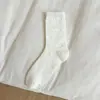 26 calcetines de encaje de principios de otoño, calcetines blancos simples estilo ballet para mujer con volantes, a media pantorrilla, calcetines holgados, calcetines largos JK