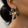 Brincos de Tarraxa Pontilhados Esmaltados Laço Fresco e Doce Luxo Leve para Mulheres Presente de Encontro Entrega Passageiro