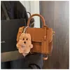 Bolsa de Mão Pequena Transfronteiriça da Moda para Mulheres, Versátil de Outono 2025 Nova Bolsa Transversal de Ombro Único Fosca com Costura, Bolsa de Mão Quadrada Pequena