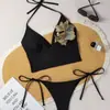 Bikini sexy de cuello halter para comercio exterior con decoración de bordado de lentejuelas, conjunto de traje de baño de dos piezas con parte inferior de triángulo para mujer