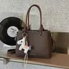 Transfronterizo 2026 Primavera Nuevo Estilo Simple Diseño de Nicho Bolso de Mujer de Alta Calidad Bolso de Hombro Único Bolso Cruzado tipo Cubo