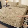 2026 Conjunto de Lençol de Cama Jacquard de Veludo de Algodão Macio Três Peças Capa Protetora Cor Sólida Espessado Colcha de Veludo de Leite Comércio Exterior Transfronteiriço Dropshipping