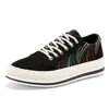 Tênis de veludo cotelê 2026 novo modelo sapatos de pescador de veludo cotelê sapatos slip-on tênis casuais da moda para o dia a dia