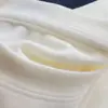 Camiseta blanca de manga larga con cuello redondo y pequeño bordado de terciopelo alemán transfronterizo para mujer, otoño e invierno, forro polar, engrosada, holgada, para llevar por dentro y por fuera, básica