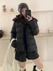 Chaqueta Acolchada de Algodón Moda Ligeramente Ajustada Corta para Mujer 2026 Invierno Engrosada Cálida con Capucha Versátil Chaqueta de Algodón Ropa de Abrigo