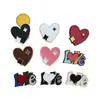 Accesorios de Joyería Retro Chapados en Metal Corazón Cartas de Amor Plástico DIY Accesorios Materiales Decorativos para Zapatos Croc Venta al por Mayor