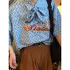 Camisa Suelta de Manga Corta con Bordado de Dibujos Animados Retro Japonés para Hombres y Mujeres, Camisa de Moda con Lazo, Diseño de Nicho de Verano