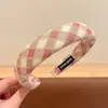 Linda diadema de felpa de dibujos animados para mujer, especialmente diseñada para lavarse la cara y aplicar mascarillas faciales, diadema de corona alta, lista para fotos, crea una atmósfera elegante