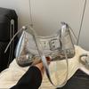 2025 de Moda Genial Chica Caliente Retro Motocicleta Bolso Personalizado para la Axila Bolso de Hombro Casual de Mujer Estilo Remache Lujo Ligero