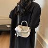 Bolso retro coreano para mujer, novedad de invierno 2025, sencillo, pequeño, cuadrado, moderno, versátil, bandolera de un solo hombro.