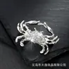 Moda Europea y Americana Elegante Lindo Animal Cangrejo Incrustado con Pedrería Broche Accesorios para Ropa Insignia Pin Joyería