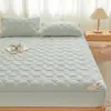 Colcha matelassê espessa de algodão Xinjiang Classe A, capa de cama antiderrapante, lençol de baixo de algodão puro, protetor de colchão Simmons 100% algodão
