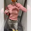 Camiseta chic y única de estilo coreano en color rosa de manga larga, una impresionante pieza para superponer a principios de otoño, nueva colección 2026