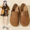 Zapatos Birkenstock para Mujer que Aumentan la Altura Modelo Nuevo Primavera 2026 Doble Uso Hebilla Doble Slip-On Zapatos Casuales Versátiles