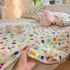 Sábana de cama estilo nuevo 2026 con estampado de hilo de rizo y ribete de encaje, pieza única, adecuada para dormitorio y habitación, universal para todas las estaciones, sábana de cama fresca estilo ins