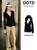 Sudadera jacket negra ajustada para mujer, pantalones largos estilo old money de otoño, top de manga larga, atuendo sofisticado e intelectual, conjunto completo