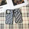 Letra D Europea y Americana Adecuada para Iphone16/15/14Promax Apple 13/17 Agujero Grande Funda para Teléfono Lujo Gama Alta