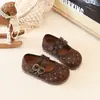 Sapatos Mary Jane de Couro com Bolinhas Estilo Coreano para Meninas, Novos Modelos de Primavera e Outono, Sapatos Fofos de Princesa para Crianças com Biqueiras Macias em Formato de Manga