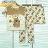 Pijama de Verano para Niños Conjunto de Tres Piezas con Camiseta de Manga Corta, Shorts y Pantalones Largos para Niños y Niñas Ropa de Casa de Dibujos Animados para Niños Pequeños y Medianos Estilo de Dibujos Animados