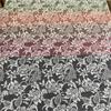 Tejido jacquard geométrico teñido con hilo de algodón de maíz para pantalones de vestir, prendas de vestir, camisas y faldas, teñido en dos colores.