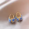 Aretes tipo ear cuff y aretes color rosa dopamina para mujer, nuevo modelo 2026, sensación de lujo ligero y alta gama, extremadamente hermosos y únicos