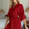 Bata de mujer estilo europeo y americano con cinturón al frente, sexy y se puede usar como ropa exterior, cómoda ropa de estar de seda helada y bata de mañana