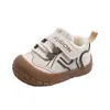 Zapatos de Invierno para Bebés y Niños Pequeños Nuevos Antideslizantes para Niños con Forro de Terciopelo Colores de Moda Bloque de Color Zapatos de Algodón para Niñas de 1 a 3 Años Zapatos Casuales