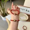 Pulseira de Ágata Vermelha do Sul Natural com Esculturas em Madeira e Pequeno Pingente de Buda, Pulseira Retrô Estilo Chinês, Pulseira de Círculo Único Vermelha do Sul