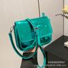 Bolso Pequeño Cruzado de Charol Ins para Mujer 2026 Nuevo Moda Estilo Caliente Bolso para Teléfono Móvil Estilo Coreano Diseño de Nicho Bolso de Hombro
