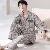 Pijama Sandwich de Algodón para Hombre en Otoño e Invierno Algodón Puro Manga Larga Acolchado Delgado de Algodón Talla Grande Cárdigan Se Puede Usar Fuera Ropa de Casa