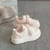 Zapatos de Plataforma con Cordones Lindos para Mujer 2026 Nuevos Zapatos Blancos de Primavera para Mujer Versátiles Deportivos Casuales para Estudiantes