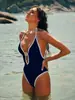 Traje de baño enterizo sexy ajustado para mujer Xingcheng de comercio exterior transfronterizo Amazon 2025 de nailon con escote en V profundo