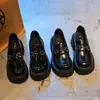 2026 Otoño Nuevos Mocasines Retro Estilo Británico Slip-On Tacón Grueso Zapatos Individuales Versátiles Suela Gruesa Zapatos Pequeños de Cuero para Mujer